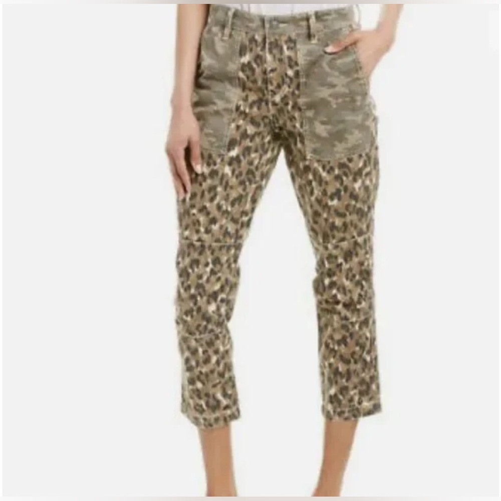 CURRENT/ELLIOTT The Clean Weslan Pantsin Camo Leopard Cropped pants size 26 A107